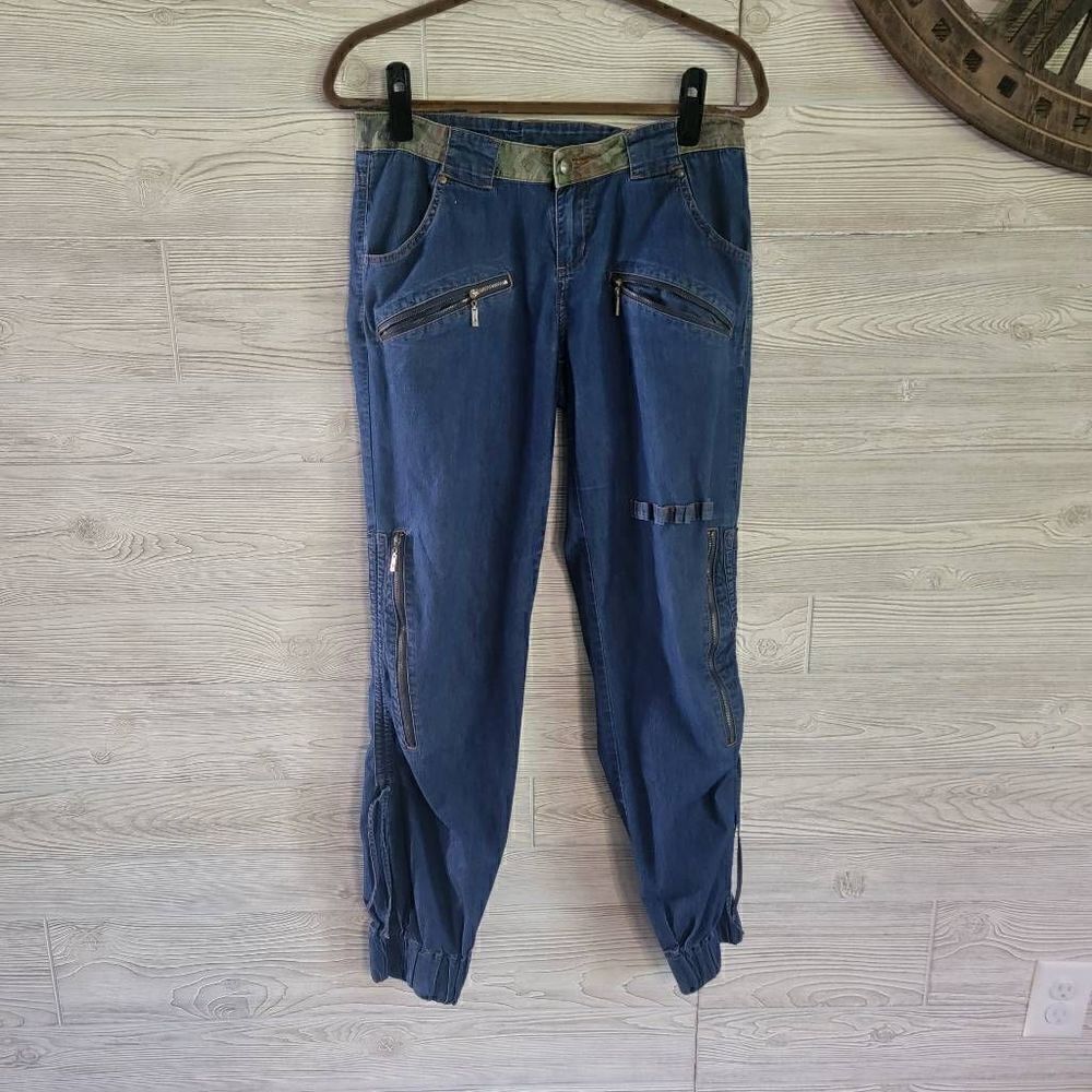 Vintage Fubu Y2K Camo Womens Pants SZ 9/10 Cargo Parachute Streetwear